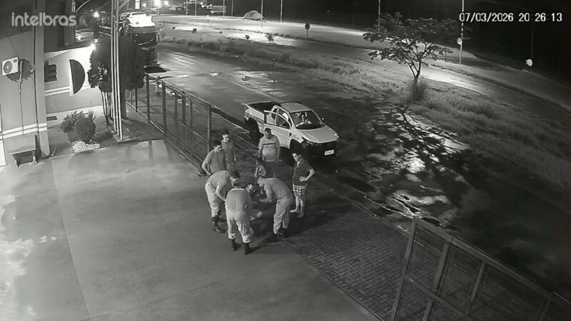 Ilustração da notícia Bombeiros salvam bebê engasgado após pais levarem criança ao quartel em Chapadão do Sul